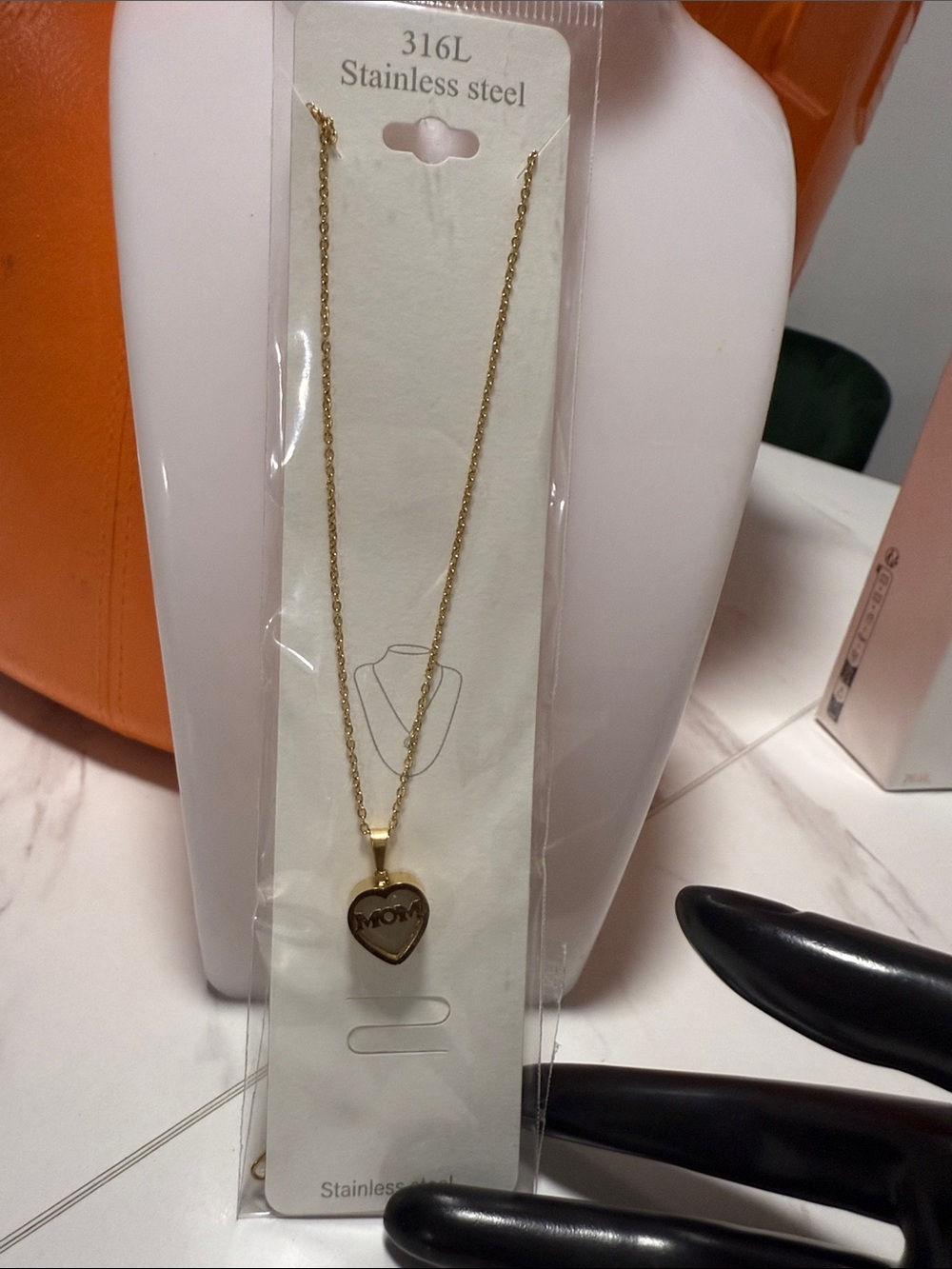 Gold Heart 'MOM' Pendant Necklace - Stainless Steel